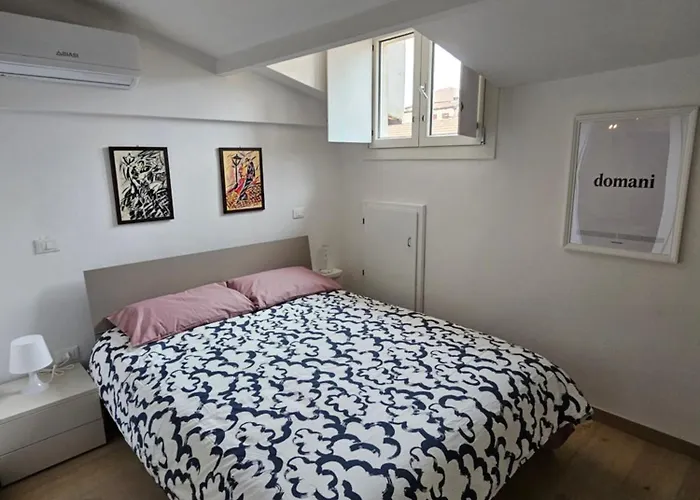 Apartament Elegant And Beautiful In The Heart Of *